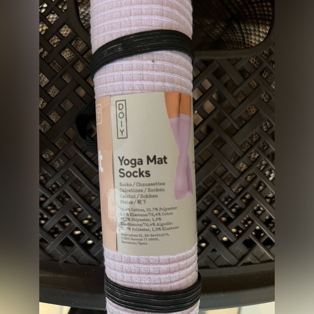 Yoga mat socks